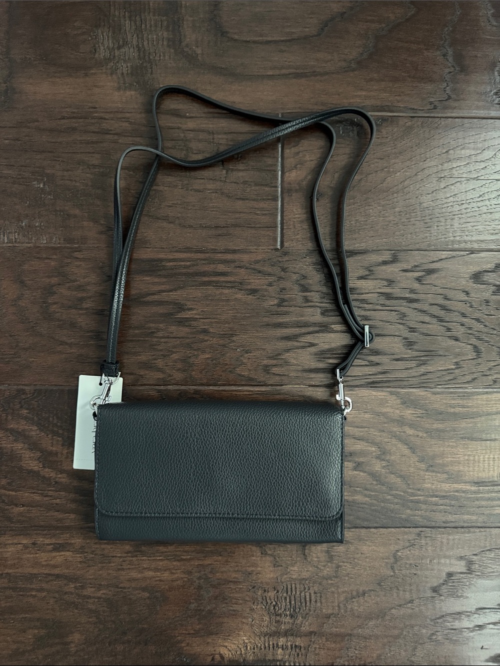 Vera Bradley Black Faux Leather Pebble Crossbody Wallet